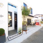 le builds cafe - 