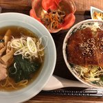 デッコラ - 半ラーメン&ソースカツ丼（¥1200）