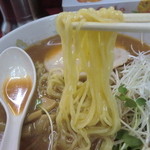 中華麺房大大 - 熱い味噌ラーメンは太麺だけど冷やし味噌は細麺ですね