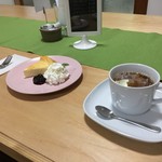 なごみ カフェ - チーズケーキです