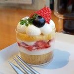 Zoe Cupcakes And Cafe - ショートケーキです。