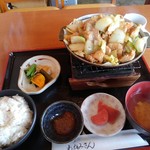 Washoku Tokoro Okamisan - 鶏ちゃん定食　これで830円ボリューム満点❗