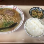 Yuho - ラーメン定食