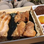 Takaben Joetsu Jidosha Do Yokogawa Sabisueria Gerisen - 鶏めし弁当 800円。