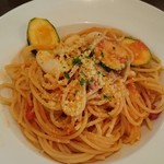 Restaurant Moto - イカとズッキーニのトマトソーススパゲッティ