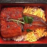 Naka U Sengendaiten - 特うな重(1250円)