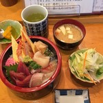 鮨つばさ - 料理写真:Cランチ(ちらし)