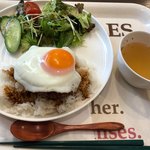 Cafe and Kitchen ONO Hawaiian - ロコモコ