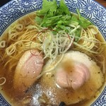 麺や而今 - ストレート細麺