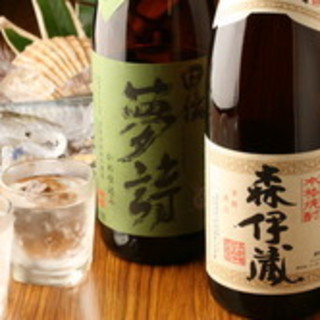 地酒も地焼酎もさまざまな和酒をご用意しています。