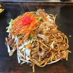 Kinta Higashitoyonaka Ten - 野菜多め焼きそば大