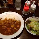 CoCo Ichibanya Ogori Ten - やさいカレー(ご飯500g)＆ヤサイサラダ