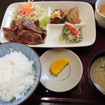 峰の上焼肉店 - Aカルビ定食