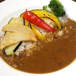 【牛すじ煮込みカレーランチ】