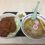 Sawa Ya Shokudo - ﾗｰﾒﾝとｿｰｽかつ丼\1,100+大盛り\100