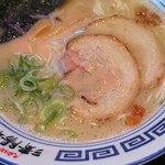 Kurume Ramen Seiyoken Yume Mo-Ru Yanagawa Ten - 屋台仕込♪