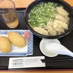 Shichifuku Udon - ごぼう天うどん＝４５０円
                      いなり＝２００円