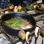 Hijiori Onsen Yuyado Motokawarayu - 囲炉裏　炉端焼き（鴨なべ）