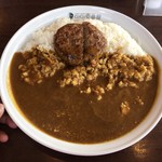 CoCo壱番屋 - キャーーー！！！ハンバーグカレーーーー！！！
            
            白飯はそうでもない600なのに皿がやたらデカイから大きく見える。
            
            
            ハンバーグが美味しそう！！！
            
            
            