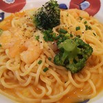 鎌倉パスタ - プリプリ海老の濃厚イセエビソースパスタ