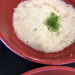 Yoshinoya Okubashidori Saranuma Ten - トロロに近づく…、トロトロと鬼おろし的なモノの混合どす…