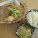 らーめん髙○ - 小ライスと味噌ラーメン