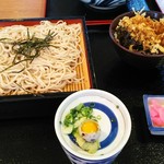 Teuchi Soba Udon Tsutsumi - ざるそばとミニ天丼のセット