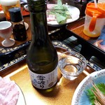 Echigoya Ryokan - この後、いまりちゃんに日本酒の瓶をひっくり返されちゃってお猪口三杯も飲んでいないけど…大変美味しいお酒でした。