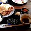 じろ吉 - 料理写真:唐揚げランチ(ご飯大盛)
焼肉屋さんらしく、キュウリのキムチとモヤシのナムル、韓国海苔が付いていて、なかなかいい感じ。