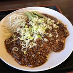 レッドペッパー - ジャージャン麺