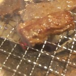 Genki Shichirin Yakiniku Gyushige Kitami Ten - 焼いてるの図。