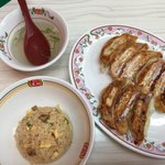 Gyoza no Osho Hoshutsu Ekimae Ten - 餃子1.5人前、チャーハン0.5人前