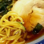 萬盛庵 - 引っ張り出してやった
歯応えしっかりしている旨い麺