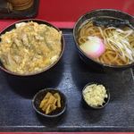 Gonhachi - ●ミニ丼セット
                        ・親子丼
                        ・かけうどん（温）
                        ・香の物
                        ・天かす
                        900円税込