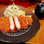 Katsutomi Kakegawa Ten - 幻豚定食のカツと味噌汁