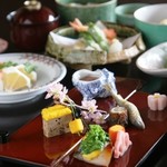 人丸花壇 - 料理写真:季節をお楽しみいただけるお料理の数々