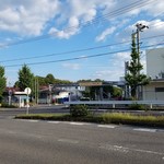 あんず茶屋  - お店の向かいはキューピーの工場