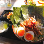 La~ Men Dokoro Gouya Kamo Ten - トロ肉味噌ラーメン海苔増しAセット