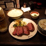 牛たん炭焼き 利久 - 牛タン「極」定食 ＆ 生ビール