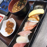 Hako Maru Zushi Showa Ten - ランチ