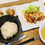 Happy supply cafe spica - HAPPY LUNCH820円☆本日のﾒｲﾝはﾁ-ｽﾞﾀｯｶﾙﾋﾞ☆11/5