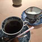 やっこ寿司 - 食後にデザートとコーヒーも