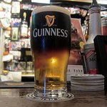 THE AVERY'S IRISH PUB - ハーフ＆ハーフをパイントで