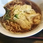 中国料理 銀泉 - ワンタン麺