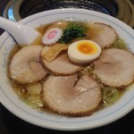 夢の家 - チャーシュー麺　880円