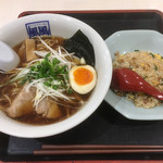 Fufu Ramen Yumetaun Marugame Ten - 半チャンセット