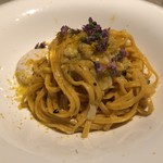 ナユタカ - 自家製手打ちパスタ（キタッラ）、カラスミ、フグ白子ソースをお好みで