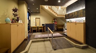 Support Inn Minamichita - 建物エントランス