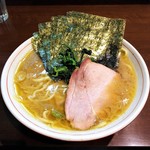 らーめん飛粋 - ラーメン（もも肉）700円麺硬め。海苔増し100円。