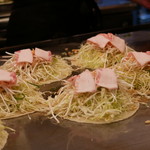 Hiroshima Fu Okonomiyaki Momijiya - ☆テキパキ焼き上げて(*^^)v☆